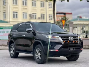 Toyota Fortuner 2020 - Fortuner máy dầu số tự động 1 cầu đời 2020 form mới