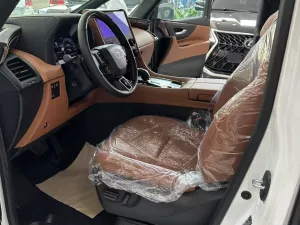 Toyota Alphard HEV 2025 - Em đang có một chiếc Alphard HEV màu Trắng nội thất nâu xem nhập mới 100%,