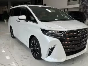 Toyota Alphard HEV 2025 - Em đang có một chiếc Alphard HEV màu Trắng nội thất nâu xem nhập mới 100%,