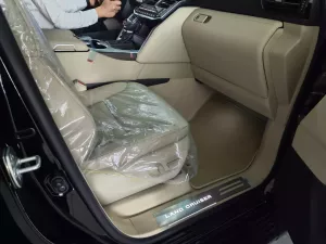 Toyota Land Cruiser LC300 2025 - SẴN XE XEM TRỰC TIẾP LẤY LUÔN  MỚI 100%