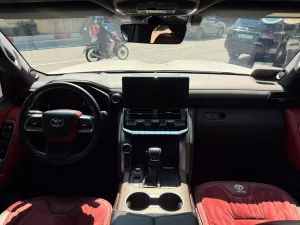 Toyota Land Cruiser LC300  2023 - Bán ô tô Toyota Land Cruiser LC300 2023, màu trắng, nhập khẩu nguyên chiếc