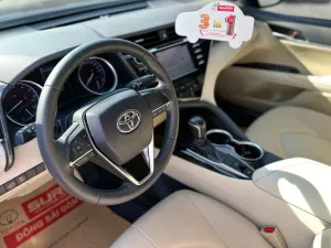 Toyota Camry 2.0G 2020