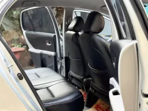 Toyota Yaris 1.5AT 2011