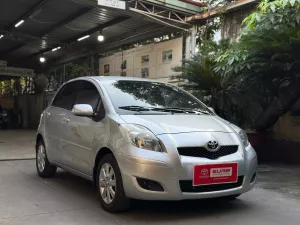 Toyota Yaris 1.5AT 2011