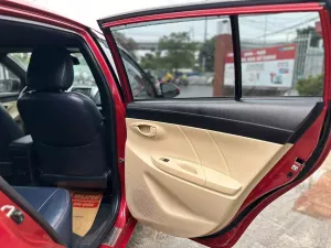Toyota Yaris 1.3E 2015