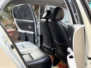 Toyota Yaris Yaris 1.5 AT 2011 màu bạc, nhập thái  2011 - Cần bán Toyota Yaris Yaris 1.5 AT 2011 màu bạc, nhập thái đời 2011, nhập khẩu, giá tốt