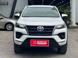 Toyota Fortuner 2.4G MT 2023