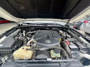 Toyota Fortuner 2.4G MT 2023