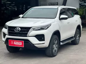 Toyota Fortuner 2.4G MT 2023