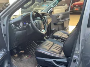 Toyota Fortuner 2.4G MT 2017