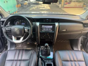 Toyota Fortuner 2.4G MT 2017