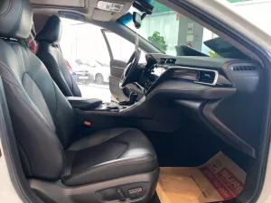 Toyota Camry Camry 2.5Q  2021 - Bán Toyota Camry Camry 2.5Q đời 2021, màu trắng, xe nhập