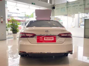 Toyota Camry Camry 2.5Q  2021 - Bán Toyota Camry Camry 2.5Q đời 2021, màu trắng, xe nhập