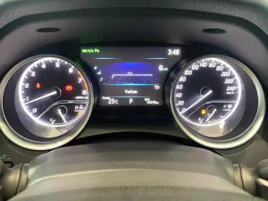 Toyota Camry Camry 2.5Q  2021 - Bán Toyota Camry Camry 2.5Q đời 2021, màu trắng, xe nhập