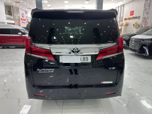 Toyota Alphard Executive Lounge 2021 - Em bán chiếc Alphard sản xuất 2021 màu Đen xe cá nhân sử dụng, lăn bánh đúng 6v Km xin, 