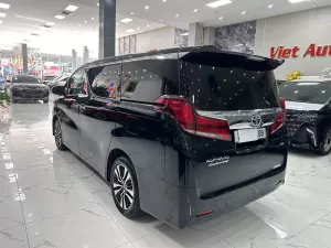 Toyota Alphard Executive Lounge 2021 - Em bán chiếc Alphard sản xuất 2021 màu Đen xe cá nhân sử dụng, lăn bánh đúng 6v Km xin, 