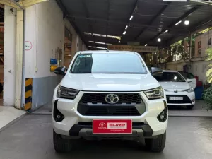 Toyota Hilux 2.4E AT 2024