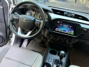 Toyota Hilux 2.4E AT 2024