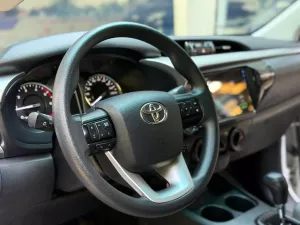 Toyota Hilux 2.4E AT 2024