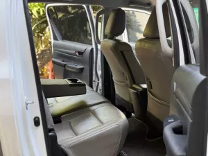 Toyota Hilux 2.4E AT 2024