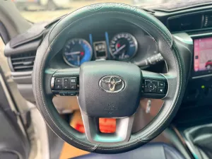 Toyota Fortuner Fortuner 2.4G MT 2023