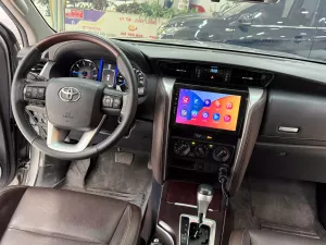 Toyota Fortuner 2.4G AT 2018