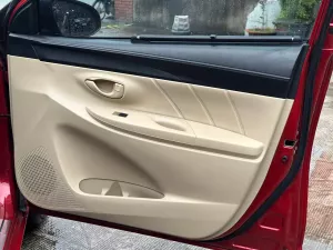 Toyota Yaris Yaris 1.3E  2015