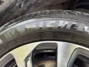 Toyota Corolla Cross Cross 1.8 HEV 2021 - Bán Toyota Corolla Cross Cross 1.8 HEV đời 2021, màu đỏ, nhập khẩu nguyên chiếc