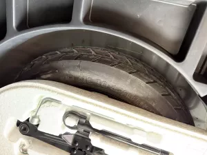 Toyota Corolla Cross Cross 1.8V AT 2021 - Bán xe Toyota Corolla Cross 1.8V AT đời 2021, màu xám, nhập khẩu chính hãng, giá tốt