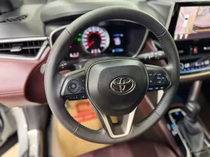 Toyota Corolla Cross Cross 1.8V AT 2022 - Cần bán Toyota Corolla Cross 1.8V AT đời 2022, màu trắng, nhập khẩu