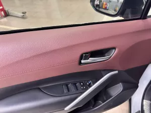 Toyota Corolla Cross Cross 1.8V AT 2022 - Cần bán Toyota Corolla Cross 1.8V AT đời 2022, màu trắng, nhập khẩu