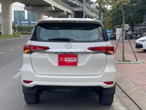 Toyota Fortuner 2.7V AT 4x2 2018