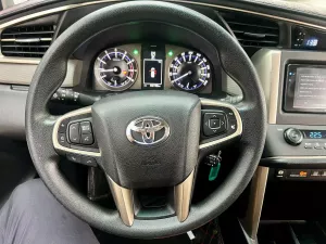 Toyota Innova 2.0G 2017