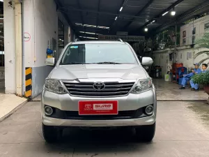 Toyota Fortuner 2.7V AT 4x2 2014