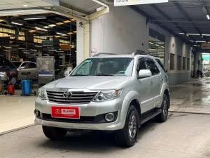 Toyota Fortuner 2.7V AT 4x2 2014