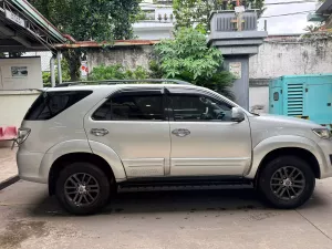 Toyota Fortuner 2.7V AT 4x2 2014
