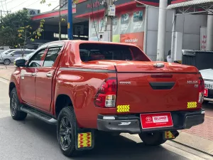Toyota Hilux HILUX 2.4G 4×2 AT 2021 - Cần bán Toyota Hilux 2.4G 4×2 AT đời 2021, nhập khẩu nguyên chiếc, giá 640tr
