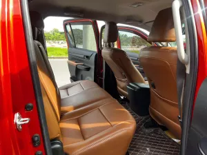 Toyota Hilux 2.4E AT 2021