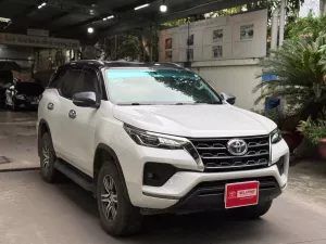 Toyota Fortuner Fortuner 2.4G AT 4x2 2022 - Cần bán Toyota Fortuner 2.4G AT 4x2 sản xuất 2022, màu trắng