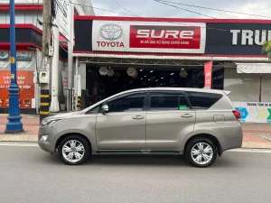 Toyota Innova 2.0V 2017