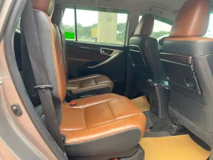 Toyota Innova Innova 2.0V 2017 - Cần bán Toyota Innova 2.0V năm 2017