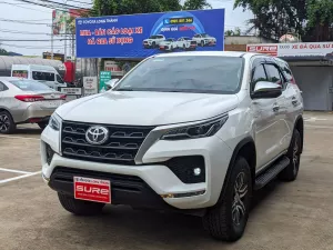 Toyota Fortuner Fortuner 2.4G MT 2020 - Bán Toyota Fortuner 2.4G MT đời 2020, màu trắng, 830tr