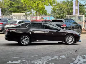 Toyota Camry CAMRY 2.5Q 2019 - Bán xe Toyota Camry 2.5Q đời 2019, màu nâu, giá tốt