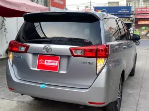 Toyota Innova 2.0E 2022