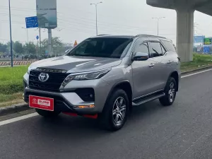 Toyota Fortuner 2.4G AT 2021