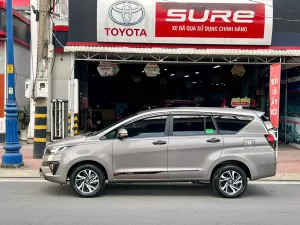 Toyota Innova 2.0E 2021