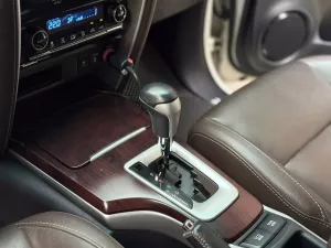 Toyota Fortuner 2.7V AT 2017