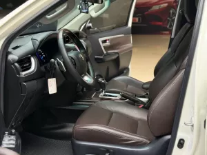 Toyota Fortuner 2.7V AT 2017