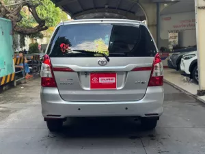 Toyota Innova 2.0E 2015