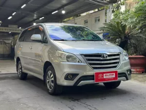 Toyota Innova 2.0E 2015